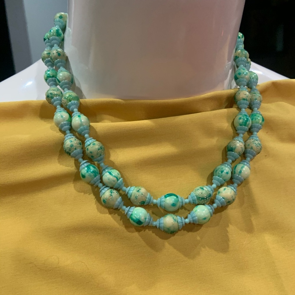 Marble green necklace 1960